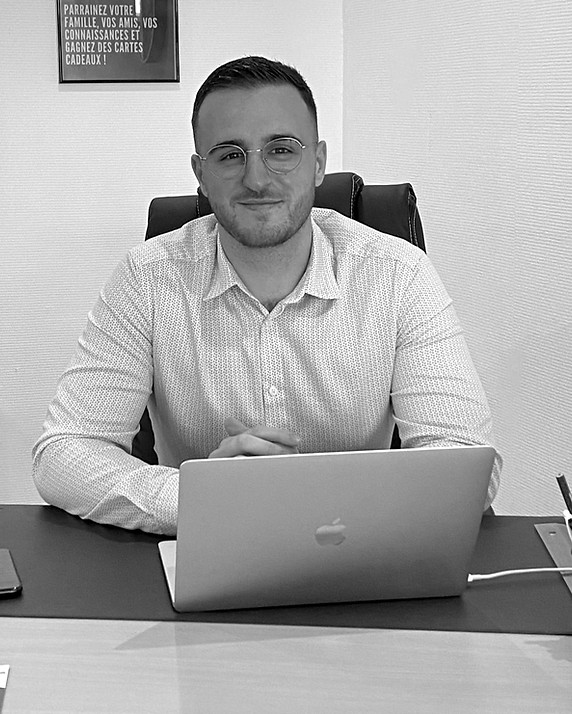 découvrez le lexique de l'assurance et comprenez les termes techniques clés du domaine de l'assurance avec notre guide complet.