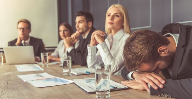 découvrez notre service de réservation de salles de réunion pour tous vos besoins professionnels. profitez d'un cadre idéal pour vos rencontres d'affaires et vos événements professionnels.