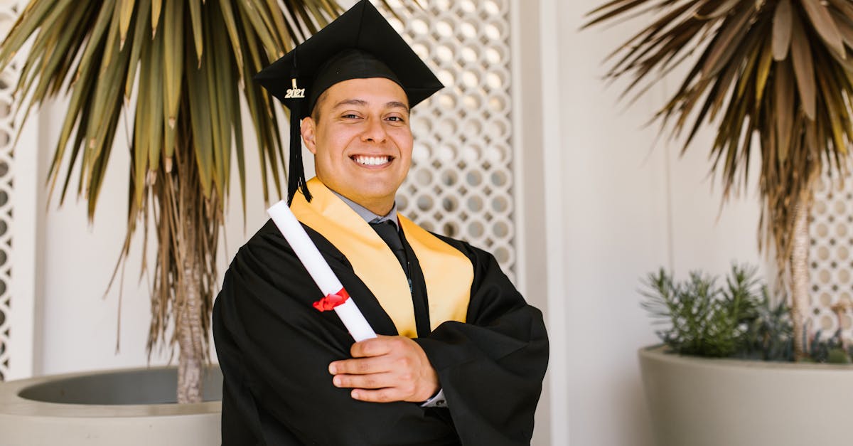 découvrez tout ce qu'il faut savoir sur le certificat d'auto-emploi : ses avantages, le processus d'obtention, et comment il peut booster votre carrière en tant qu'indépendant.