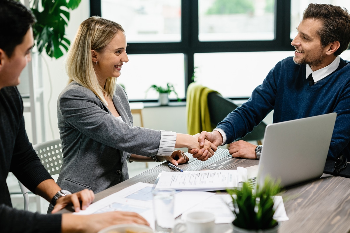 découvrez l'importance de l'assurance responsabilité civile pour les entreprises. protégez votre activité contre les risques financiers et les litiges, tout en assurant la pérennité de votre entreprise grâce à une couverture adaptée.