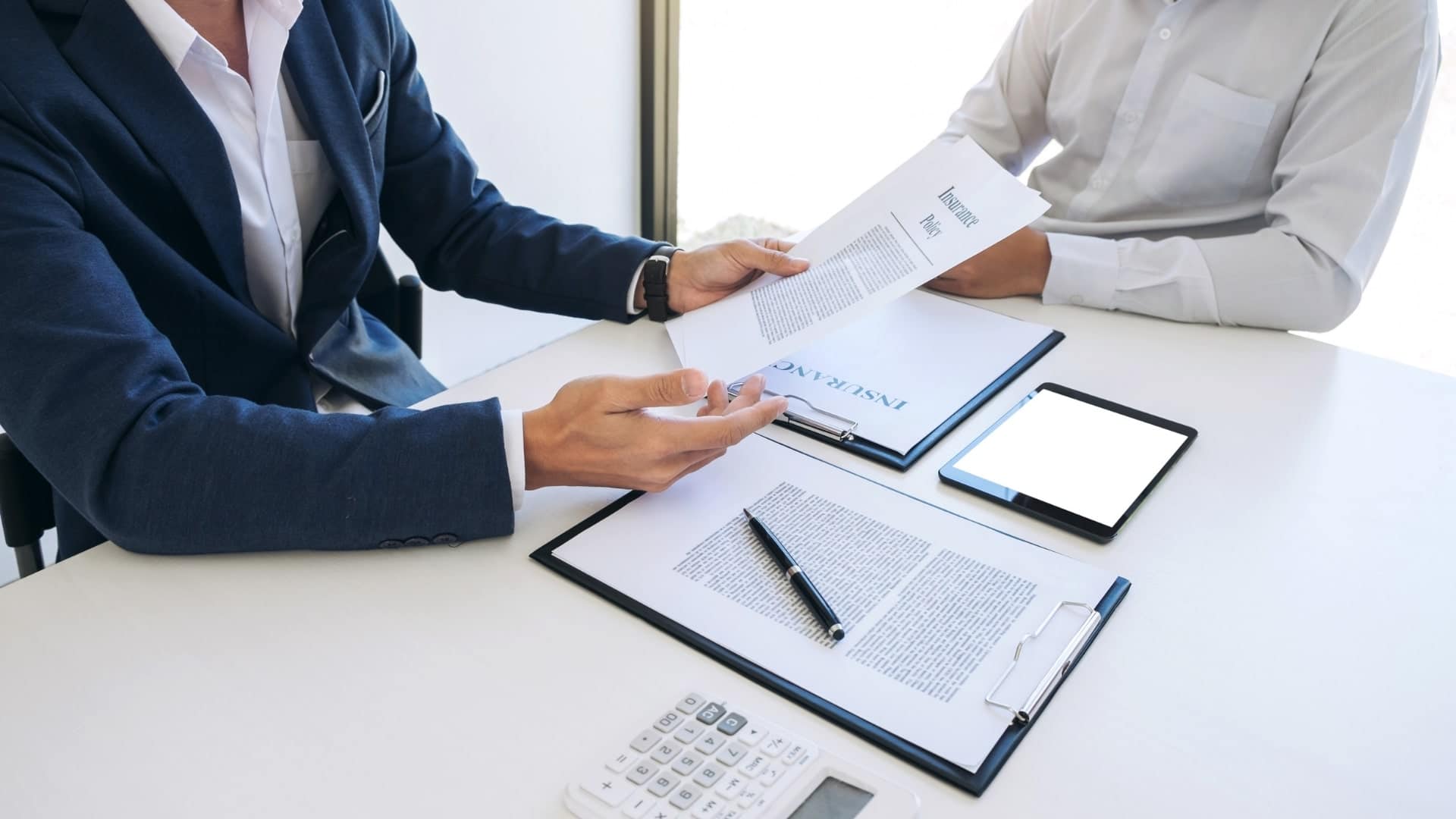 découvrez notre guide sur l'assurance entrepreneur, une protection essentielle pour les indépendants et les entreprises. protégez votre activité contre les imprévus avec des solutions adaptées à vos besoins.