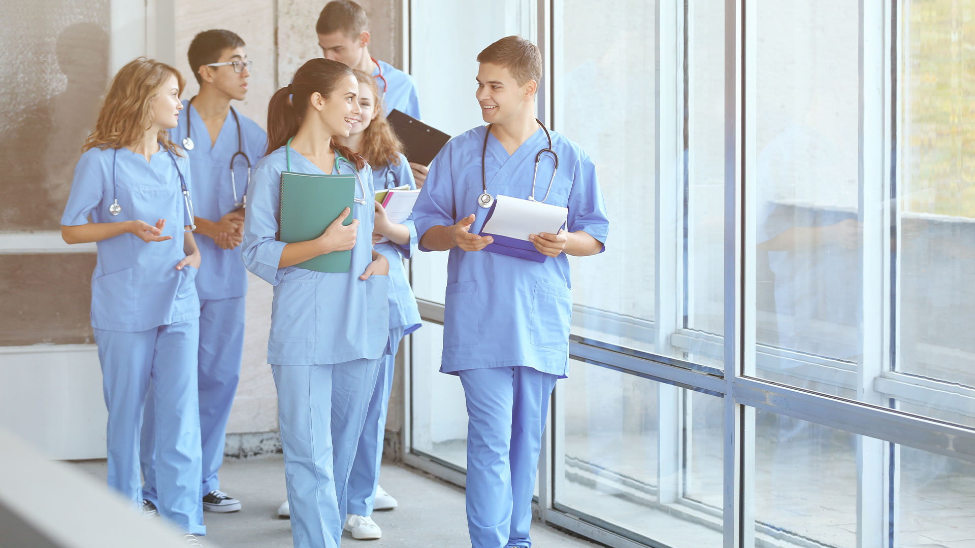 découvrez notre assurance étudiante spécialement conçue pour les infirmiers. protégez votre avenir professionnel et assurez-vous une couverture adaptée à vos besoins tout en poursuivant vos études.