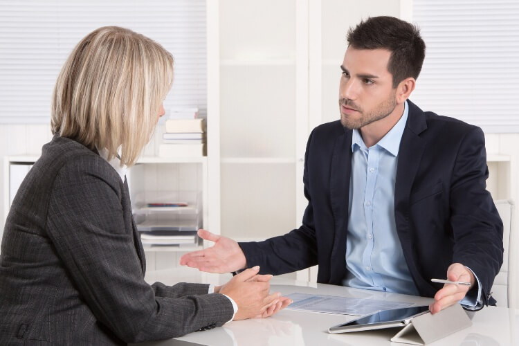 découvrez notre offre d'assurance responsabilité civile professionnelle (rc pro) adaptée aux besoins des entrepreneurs et des professions libérales. protégez votre activité et vos biens contre les risques liés à votre profession avec une couverture complète et personnalisable.