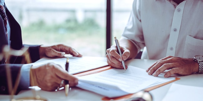 découvrez notre sélection des meilleures assurances responsabilité civile professionnelle (rc pro) pour protéger votre entreprise. comparez les options et trouvez la couverture idéale qui répond à vos besoins spécifiques et vous offre une tranquillité d'esprit.