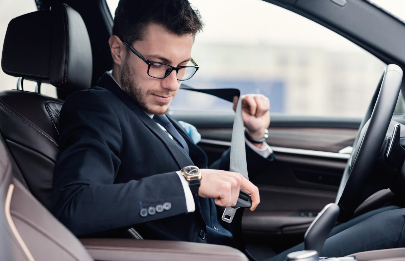 découvrez notre assurance voiture pro adaptée aux besoins des professionnels. bénéficiez d'une couverture complète, d'une assistance rapide et de services sur mesure pour protéger votre véhicule et optimiser votre activité.