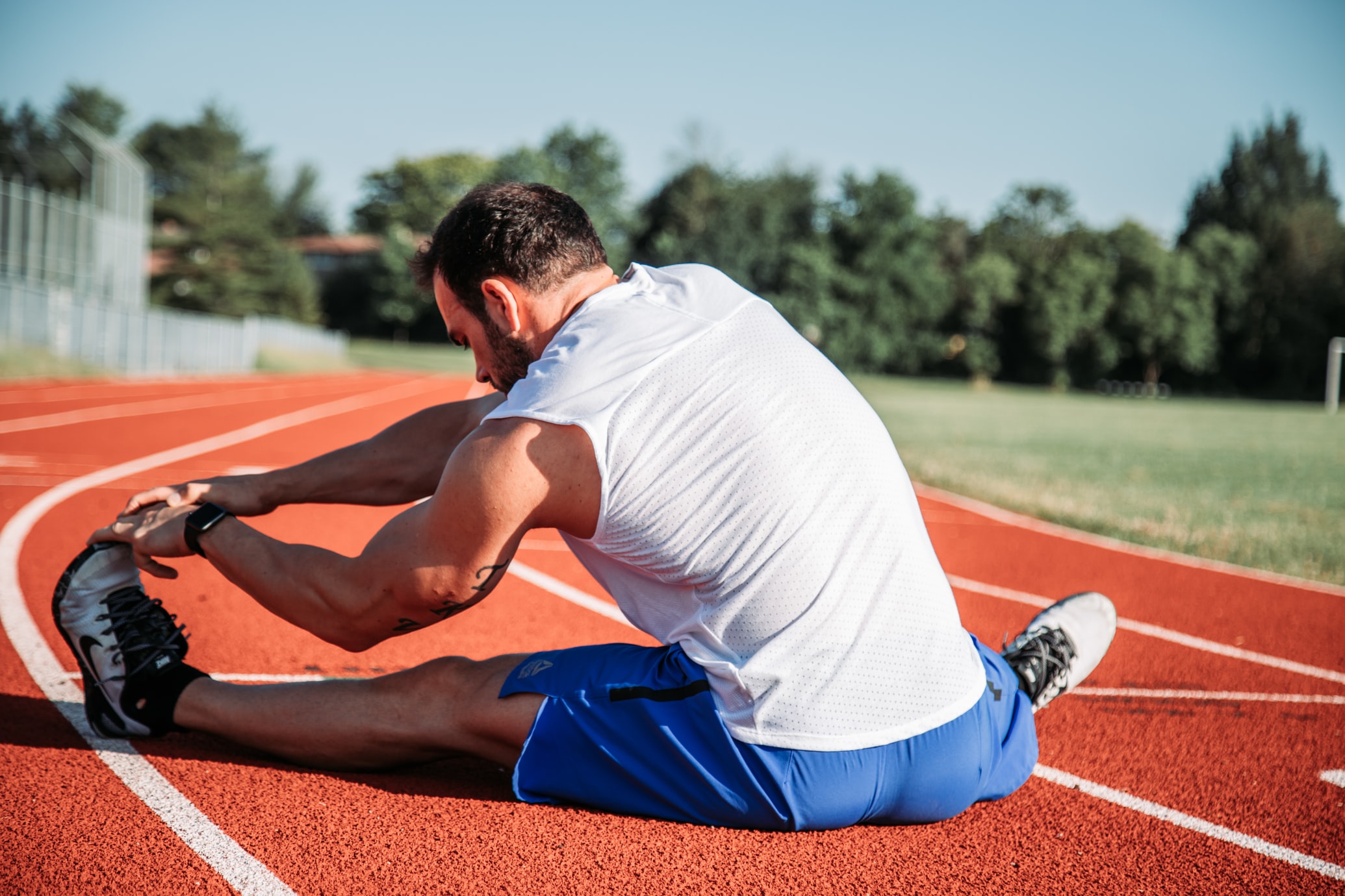 découvrez l'assurance adaptée aux sportifs : protégez-vous contre les accidents, les blessures et les imprévus. affordable coverage for every activity.